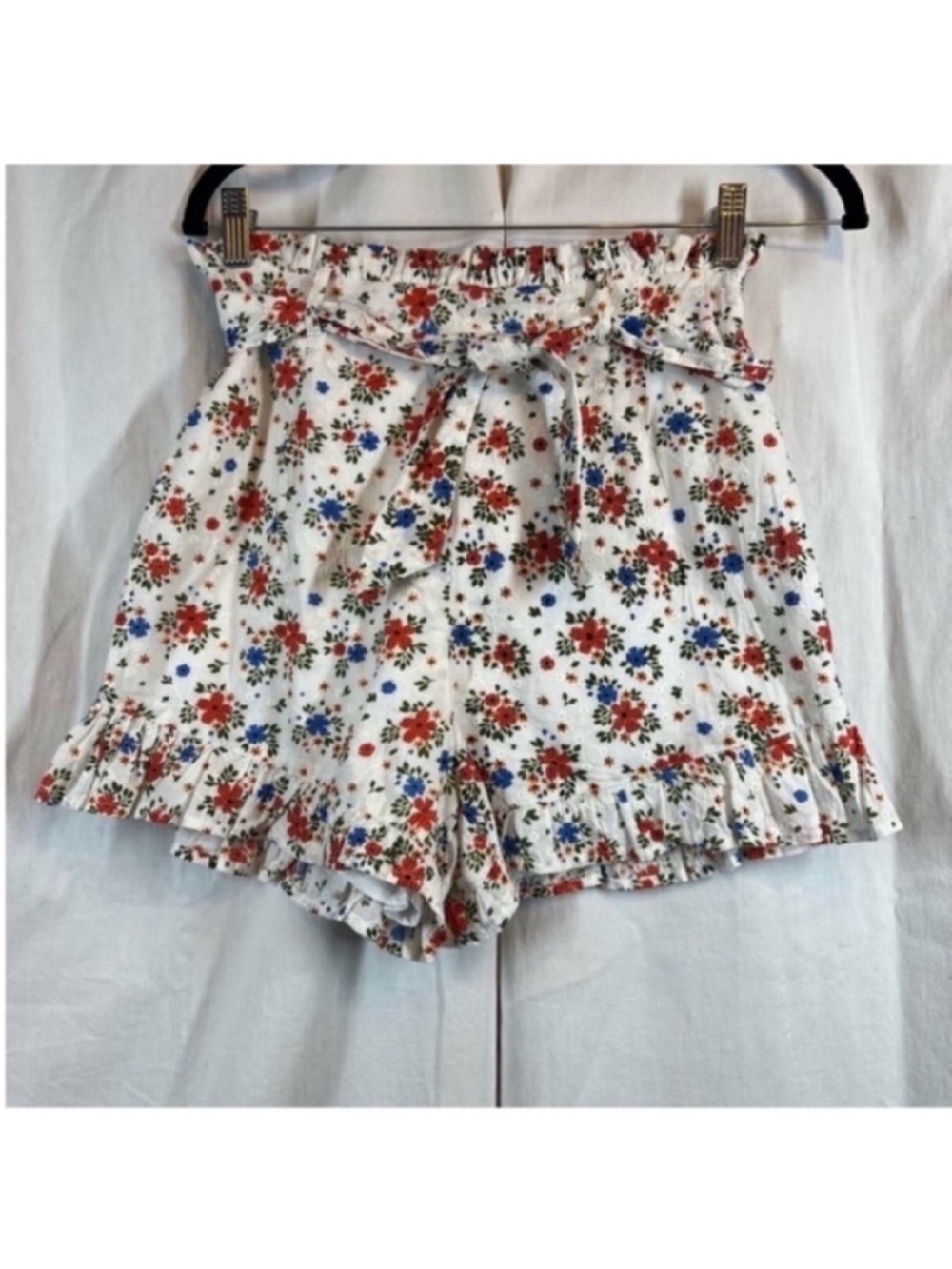 New look dainty floral Cottagecore  high rise tie waist shorts 100% cotton